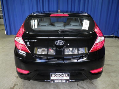 2012 Hyundai Accent GS