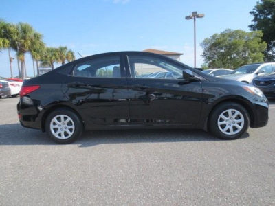 2012 Hyundai Accent  GLS