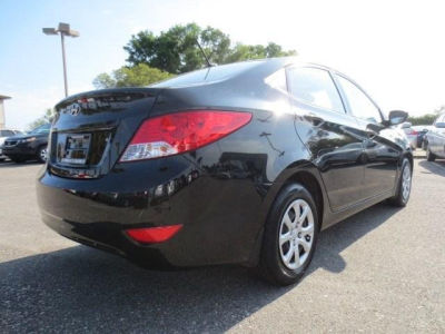 2012 Hyundai Accent  GLS