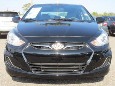 2012 Hyundai Accent  GLS