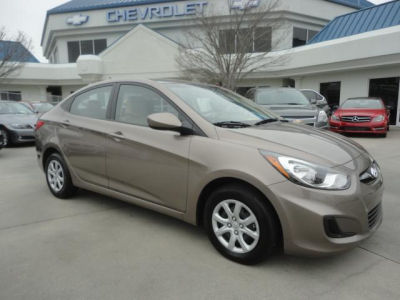2012 Hyundai Accent  GLS