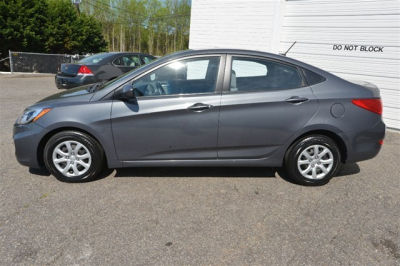 2012 Hyundai Accent  GLS