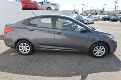 2012 Hyundai Accent  GLS