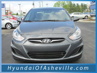 2012 Hyundai Accent  GLS