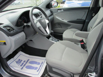 2012 Hyundai Accent  GLS