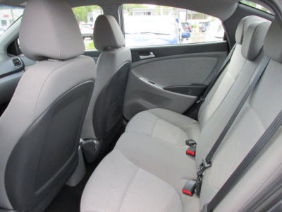 2012 Hyundai Accent  GLS