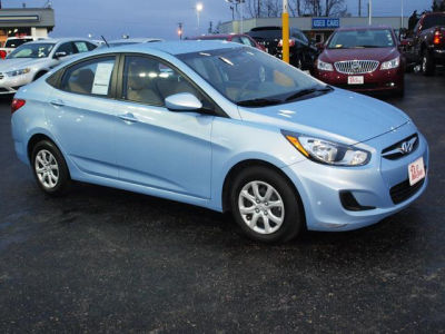 2012 Hyundai Accent  GLS