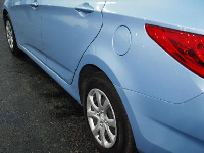 2012 Hyundai Accent  GLS