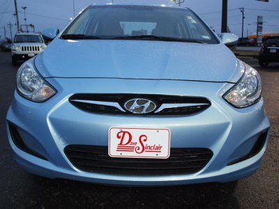 2012 Hyundai Accent  GLS
