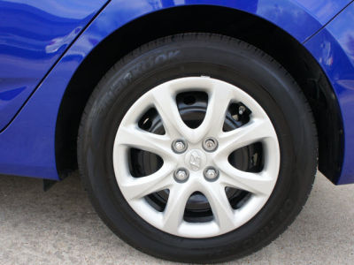 2012 Hyundai Accent GS