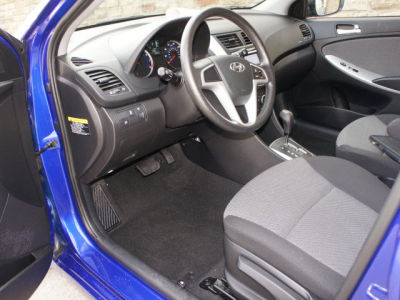 2012 Hyundai Accent GS