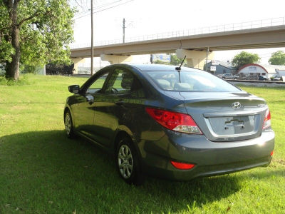 2013 Hyundai Accent GLS