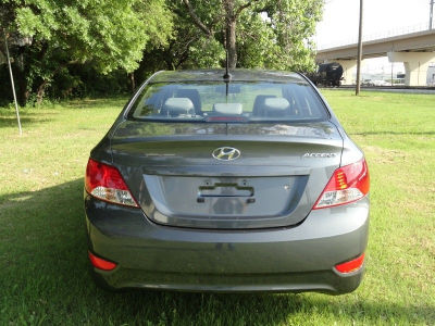 2013 Hyundai Accent GLS