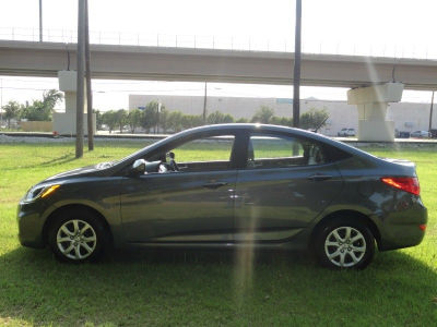2013 Hyundai Accent GLS
