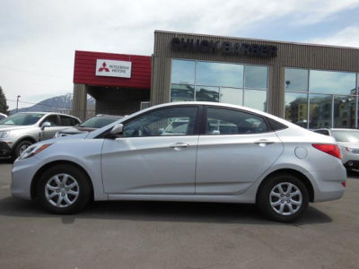 2012 Hyundai Accent  GLS