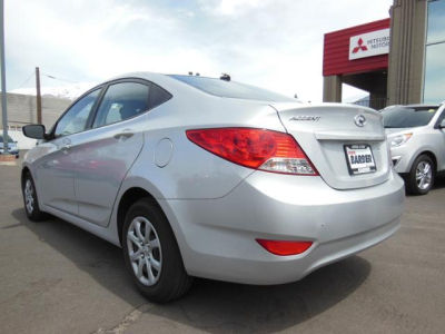 2012 Hyundai Accent  GLS