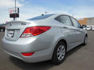2012 Hyundai Accent  GLS