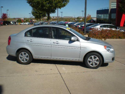 2011 Hyundai Accent GLS