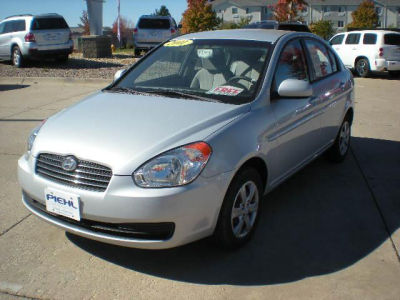 2011 Hyundai Accent GLS