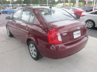 2011 Hyundai Accent  GLS