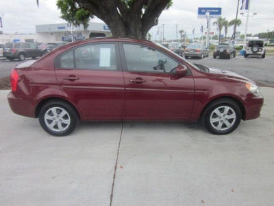2011 Hyundai Accent  GLS