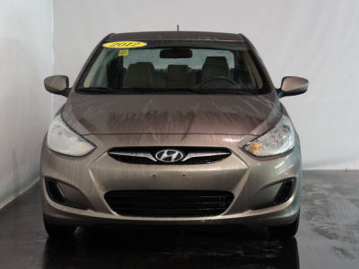 2012 Hyundai Accent  GLS