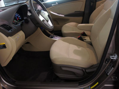 2012 Hyundai Accent  GLS