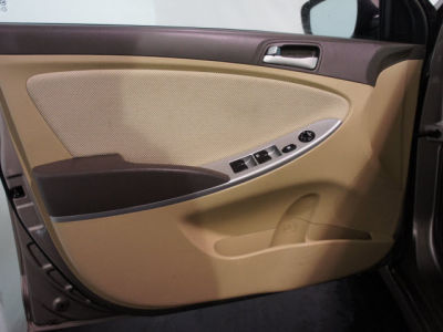 2012 Hyundai Accent  GLS