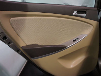 2012 Hyundai Accent  GLS