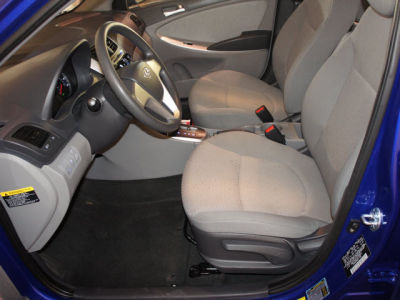 2012 Hyundai Accent  GLS