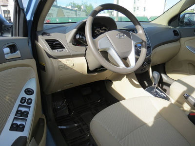2013 Hyundai Accent GLS
