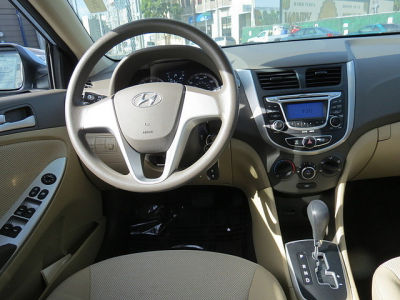 2013 Hyundai Accent GLS