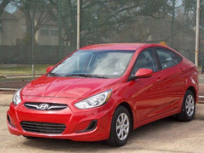 2012 Hyundai Accent  GLS
