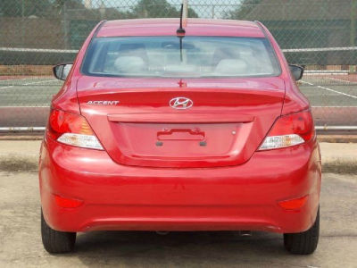 2012 Hyundai Accent  GLS