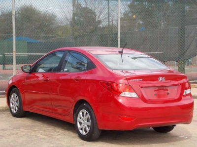 2012 Hyundai Accent  GLS