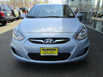 2012 Hyundai Accent  GLS