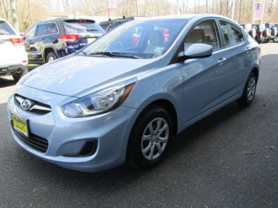 2012 Hyundai Accent  GLS