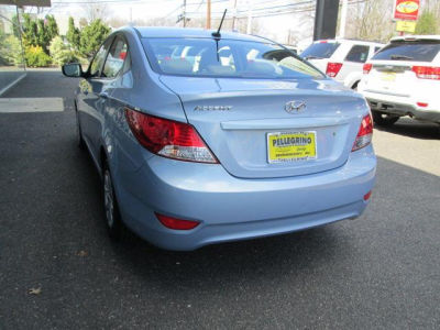 2012 Hyundai Accent  GLS