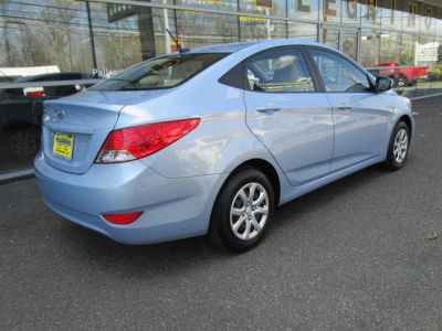 2012 Hyundai Accent  GLS