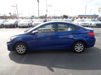 2012 Hyundai Accent GLS