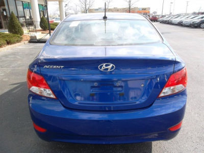 2012 Hyundai Accent GLS