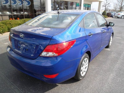 2012 Hyundai Accent GLS