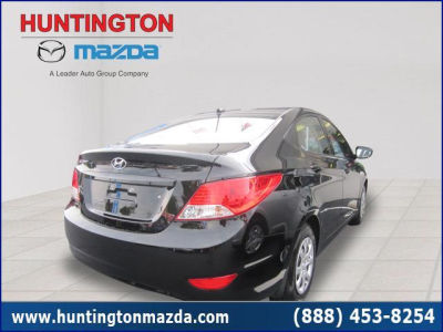 2013 Hyundai Accent  GLS