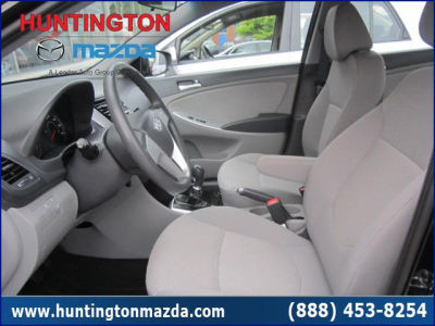 2013 Hyundai Accent  GLS