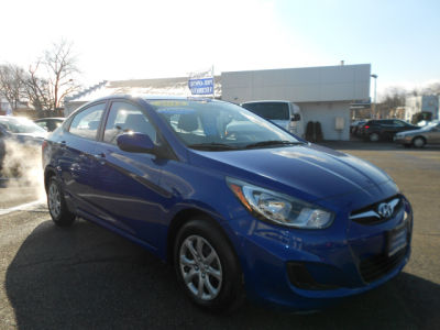 2012 Hyundai Accent  GLS