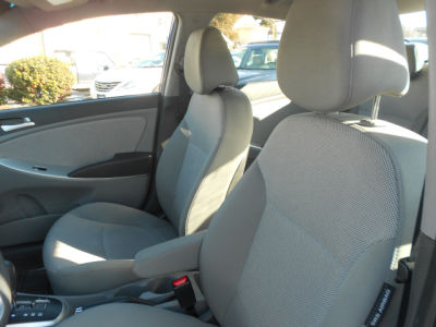 2012 Hyundai Accent  GLS