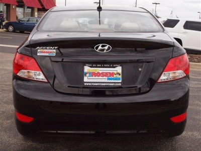 2012 Hyundai Accent  GLS