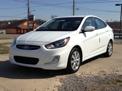 2012 Hyundai Accent  GLS