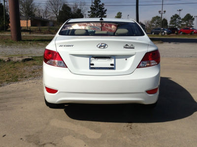 2012 Hyundai Accent  GLS
