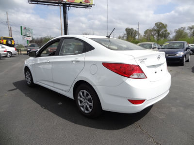 2012 Hyundai Accent GLS
